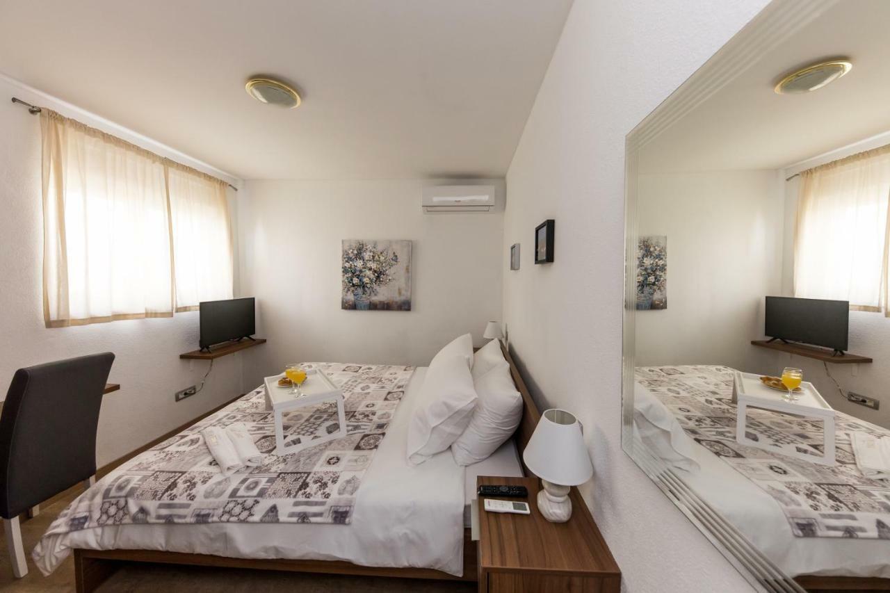 Villa Hedonist 希杰·弗朗吉卡 外观 照片